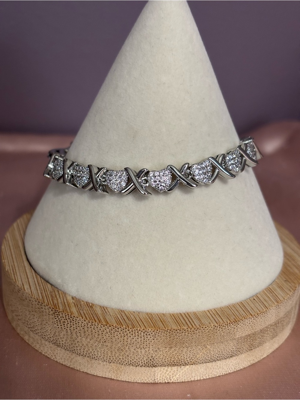 Sparkling Silver Heart & X Link Bracelet - Women Jewelry - Picture 3 of 3
